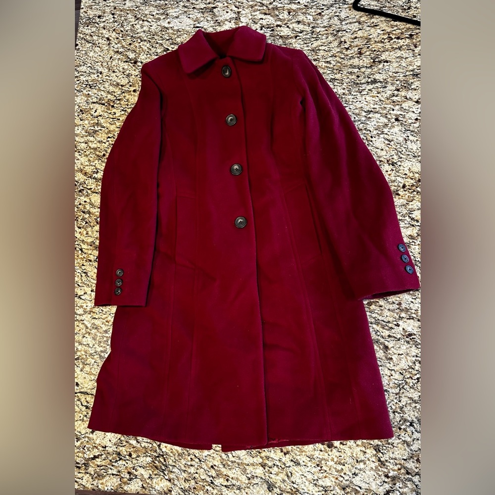 Women’s Anne Klein Red Trench coat Size 6